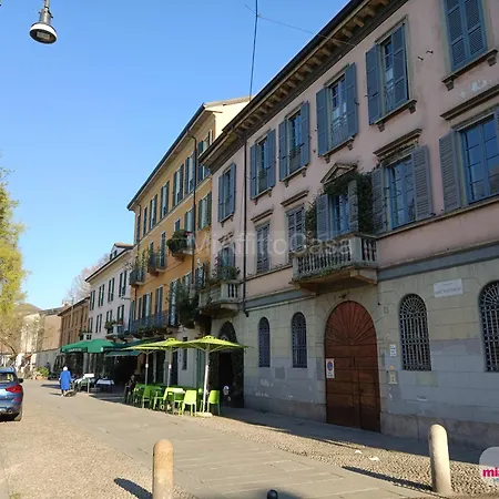Appartamento Darsena Secret Courtyard Charme & Relax On Navigli
