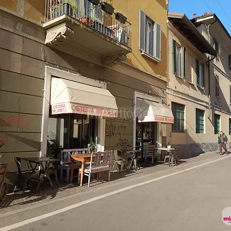 Apartment Looking 4 Charming With Courtyard On The Navigli Milan